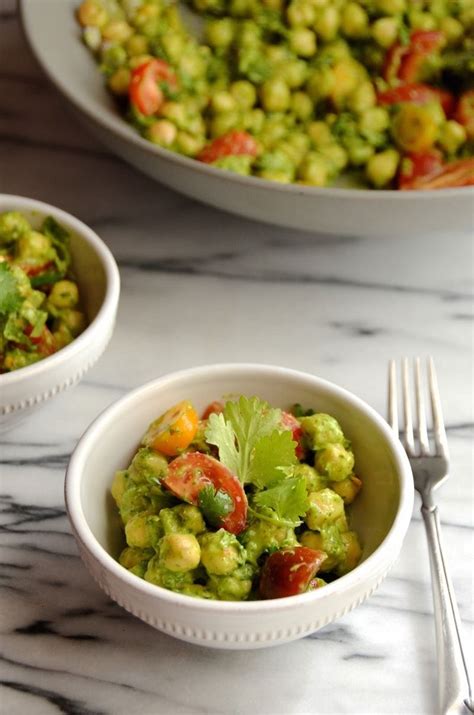 You Ll Want Seconds Of This Guacamole Chickpea Salad With Cilantro