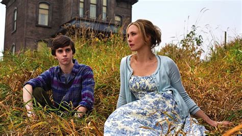 Bates Motel Review Checking In To Tvs New Horror Hotel Huffpost