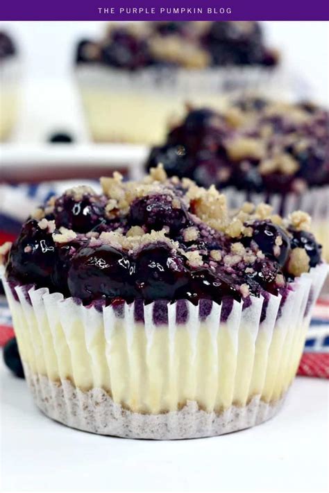 Mini Blueberry Cheesecakes With Crumble Topping