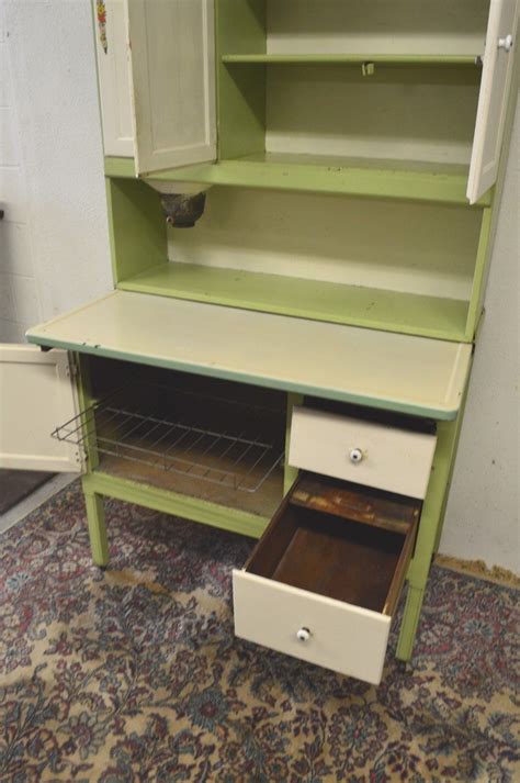A hoosier cabinet was built to place in homes where the kitchen was small. Antique 1920's Hoosier Cabinet with Flour Sifter Porcelain ...