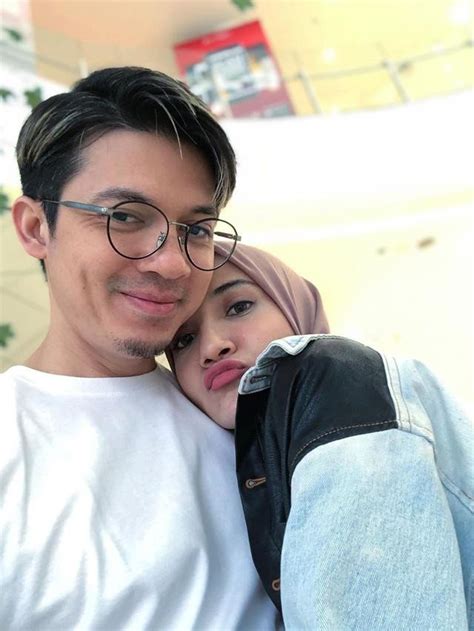 Romantis Potret Kebersamaan Irwansyah Dan Zaskia Sungk