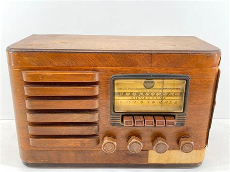 Lot Vintage Silvertone Radionet Tabletop Tube Radio