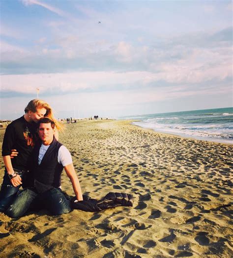 Ottiene nel 1997 una medaglia di bronzo individuale e una medaglia di bronzo a squadre ai mondiali giovanili di tenerife. Aldo Montano e Olga Plachina, matrimonio segreto in Russia ...