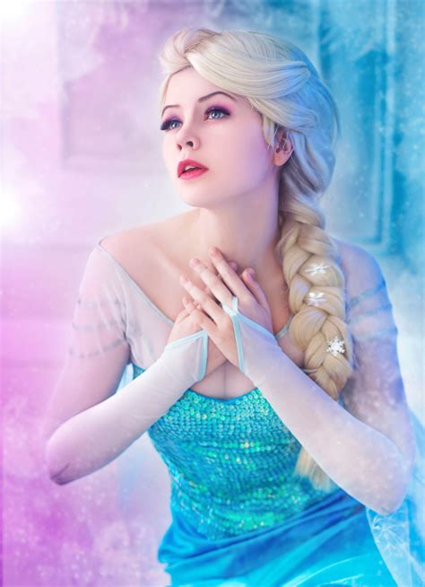 Dazzling Elsa From Frozen Cosplay Geektyrant