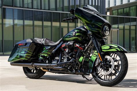 Harley Davidson Cvo Street Glide 2022 Magazine Moto Cr