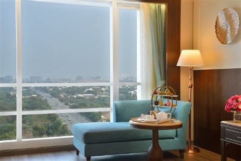 Luxury Hotel In Ahmedabad Taj Skyline Ahmedabad