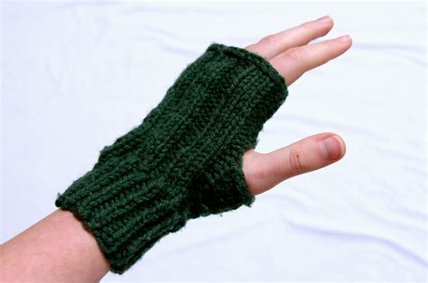 Two Needle Fingerless Gloves Free Knitting Pattern