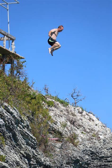 Cliff Jumping 3 The Best Of Bermuda