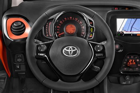 Bildergalerie Toyota Aygo Schrägheck Baujahr 2014 heute autoplenum de