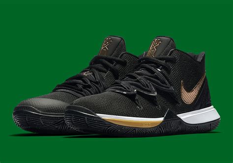 Kyrie 5 basketball shoes (white/black, numeric_12) 3.5 out of 5 stars 4. Nike Kyrie 5 Kids Black Gold AQ2456-007 Release Date | SneakerNews.com