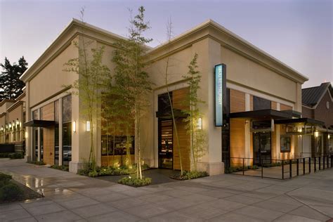 Exterior Restaurant Facade Design Concepts