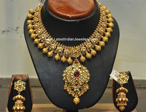 Hiya Jewellers Heavy Bridal Gold Necklace Latest Indian