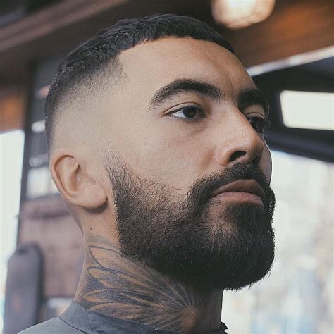 Il ciuffo è uno di questi: Capelli uomo: le tendenze per l'autunno/inverno 2020-2021 ...