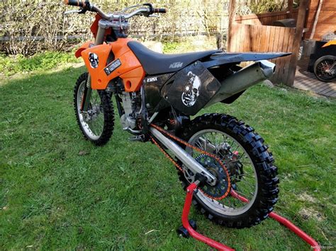 It is powered by a 510 cc, water cooled, single cylinder, four stroke engine. KTM 525 SX Racing 500 cm³ 2003 - Vantaa - Moottoripyörä ...