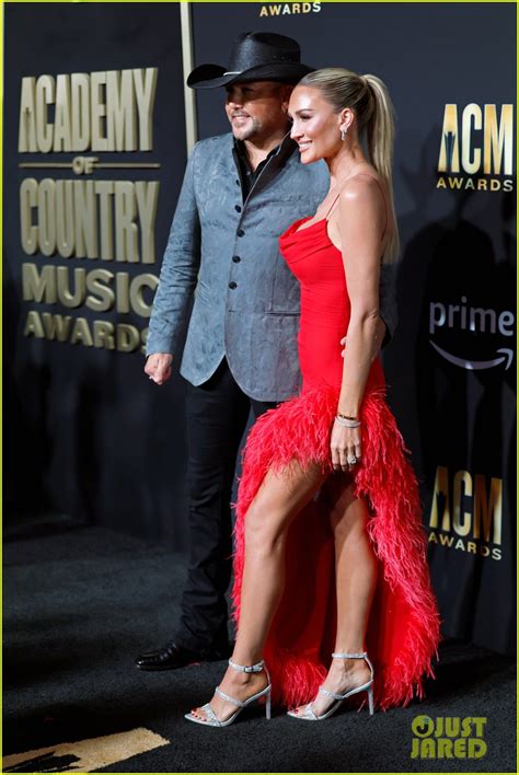 Jason Aldean Has Date Night With Wife Brittany At Acm Awards 2023