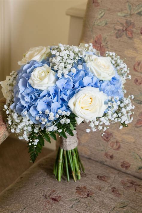 brooklodge wedding bride bouquet blue and white roses and hydrangeas hydrangeas wedding