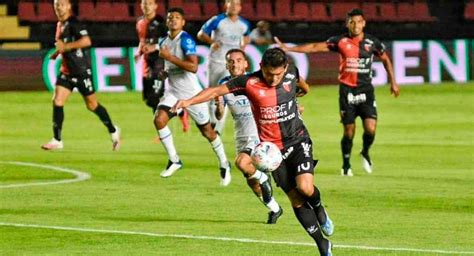 Последние твиты от camiseta 2021 (@camiseta2021). Con Wilder Cartagena, Godoy Cruz empató 2-2 con Colón por ...