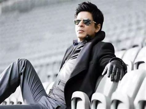 don 3 confirmed farhan akhtar is completing the script of the shah rukh khan starrer
