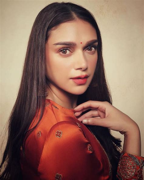 Aditi Rao Hydari Gorgeous Photos