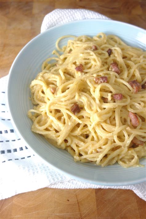 How to make baked spaghetti. Spaghetti Carbonara - A Dash of Ginger