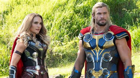 Review Thor Love And Thunder Its Hammerin Time Sunshine State