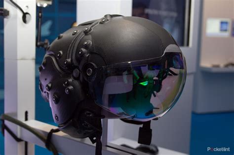 Striker Ii The Helmet Mounted Display System Coming To A Warplane Near You