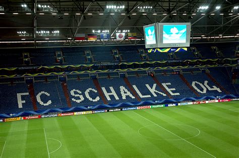 Is responsible for this page. Schalke Stadium | El estadio de FC Schalke 04 es uno de ...