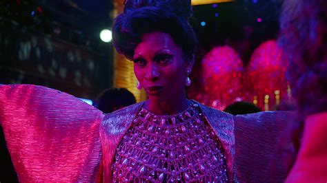 Pose Episodes Fx Networks