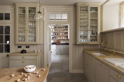 Hand Made And Beautifully Crafted Bespoke Kitchen And Furniture