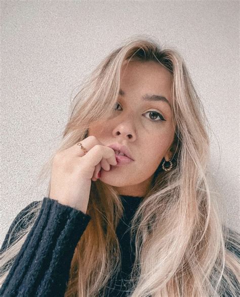 Blonde Instagram Model In 2021 Instagram Models Blonde Instagram