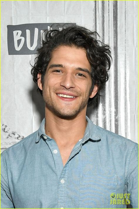 Tyler Posey Confirms Hes Hooked Up With Men Photo 4493899 Pictures