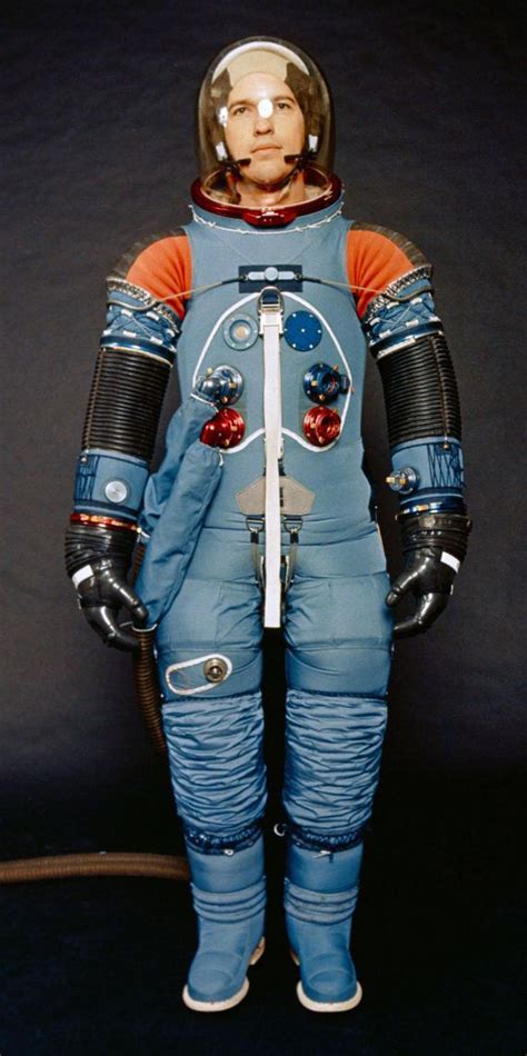 The Evolution Of The Space Suit Barnorama