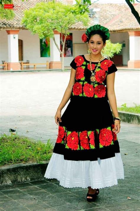 Costumbres cosas típicas Vestidos tipicos mexicanos Vestidos mexicanos Traje tipico de