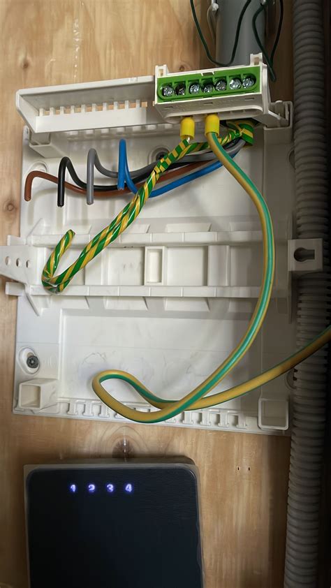 Elektrische Laadpaal Bedrading Laadpaal Bevestigen Aan Meterkast E