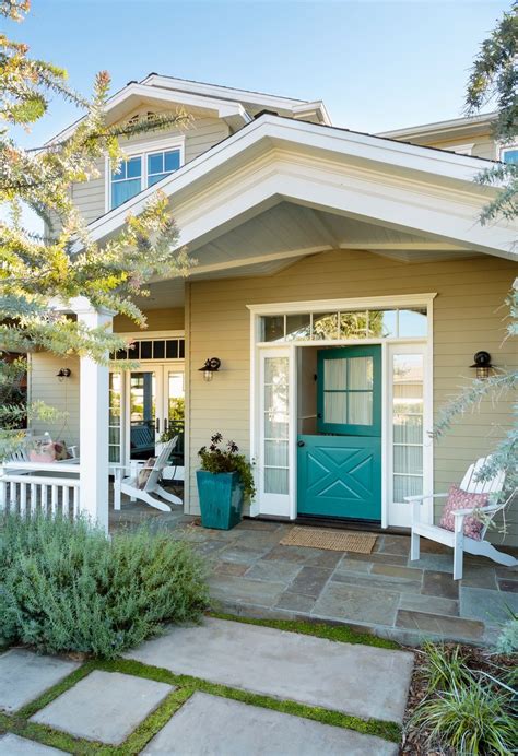Mulholland Traditional House Of Turquoise House Exterior House Colors