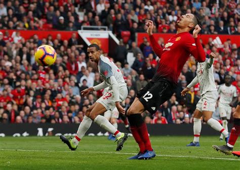 Manchester united fc haven't scored in 3 of their 16 home matches in premier league this season. Manchester United vs Liverpool Head To Head Record & Results - H2H