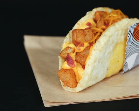 taco bell just made a taco shell out of a fried egg seriously mashable
