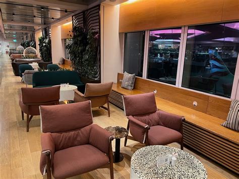 Review Virgin Atlantic Clubhouse London Heathrow Lhr One Mile At A