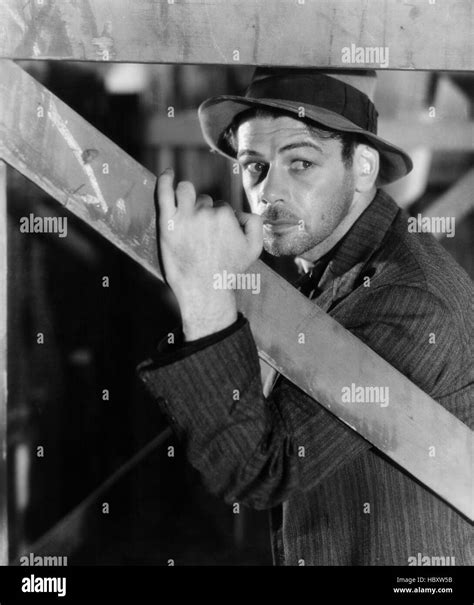 I Am A Fugitive From A Chain Gang Paul Muni 1932 Stock Photo Alamy