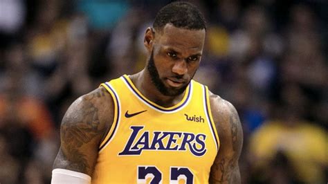 LeBron James se lesionó y no estará disponible para enfrentar a los Nets