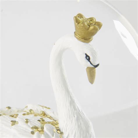 Swan Snow Globe Lilly Maisons Du Monde