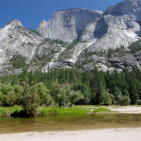 Mirror Lake Loop Hiking Trail Yosemite Valley California