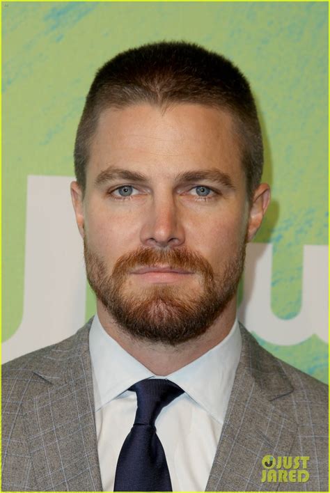 grant gustin and stephen amell are superhero hotties at cw upfronts 2016 photo 973204 photo