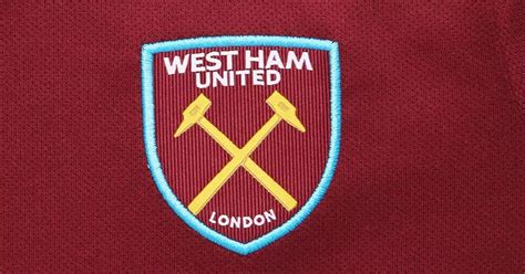 West Ham Release Sponsorless Version Of New 21 22 Season Home Kit