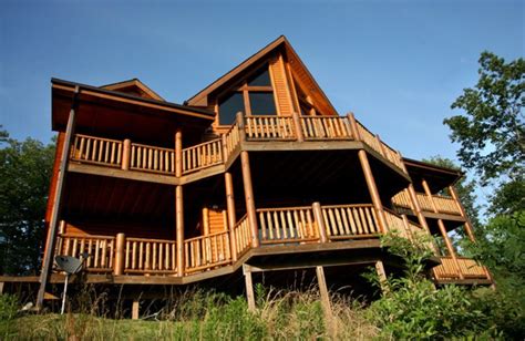 It's time to pack your hiking boots and get ready to experience the great outdoors up close from your perfect jackson cabin rental. Jackson Mountain Homes (Gatlinburg, TN) - Resort Reviews ...
