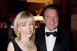 Altkanzler Gerhard Schröder adoptierte mit seiner heutigen Exfrau Doris ...