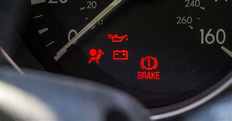 Symbole Im Auto Cockpit Warn Und Kontrollleuchten