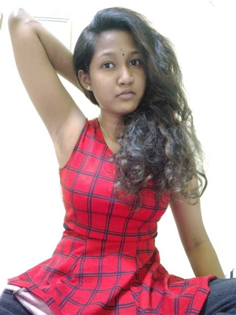 Indian Desi Girl Cleavage Slimpics Hot Sex Picture