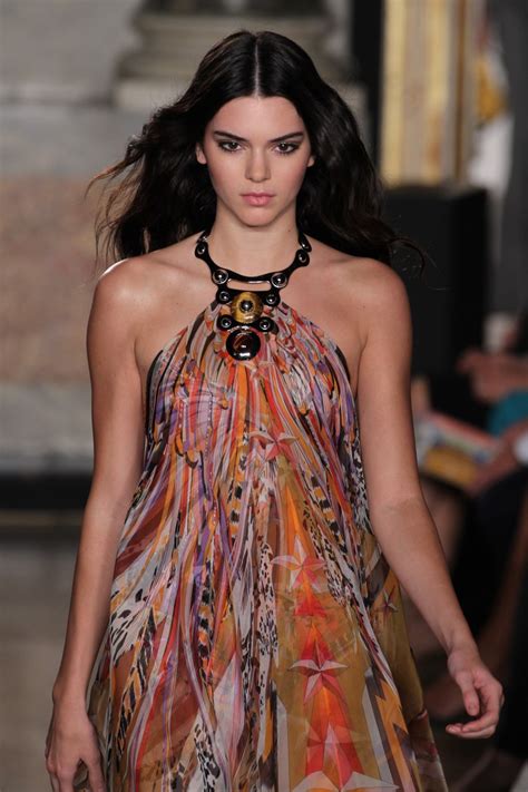 Kendall Jenner Runway Model Play Dress Model Poses 18 Min Video