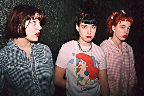 The Ultimate Beginners Guide To Riot Grrrl